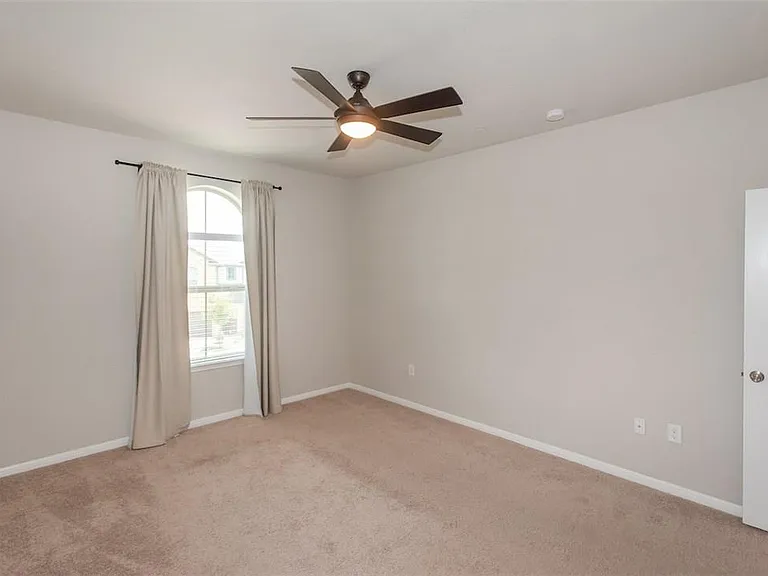 1001 Zodiac Ln #37 — Photo 16