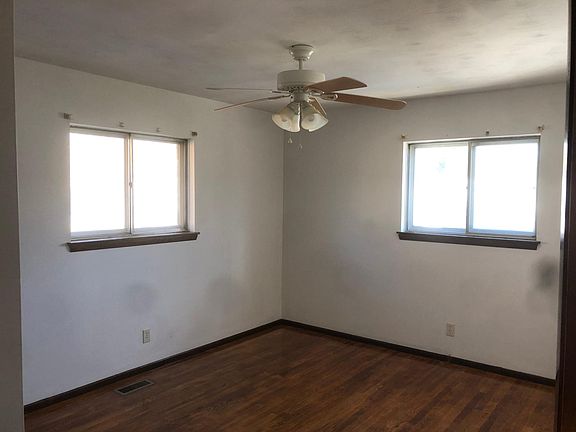 4th image of 286 Phillips Ave