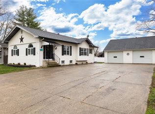 503 N Henrietta St, Effingham, IL 62401