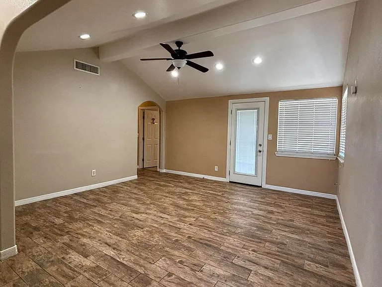 11837 Jim Ryan Ln — Photo 6