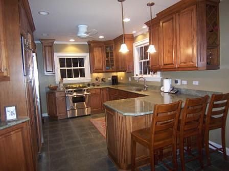 3rd image of 3915 Woodland Ave