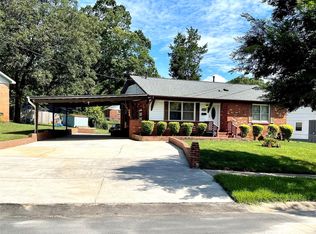 2907 Markland Dr, Charlotte, NC 28208