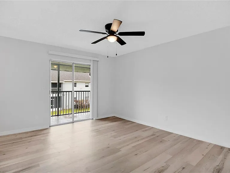 4100 Pershing Pointe Pl #3 — Photo 3
