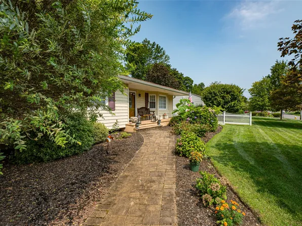 76 Burlington Boulevard, Smithtown, NY 11787