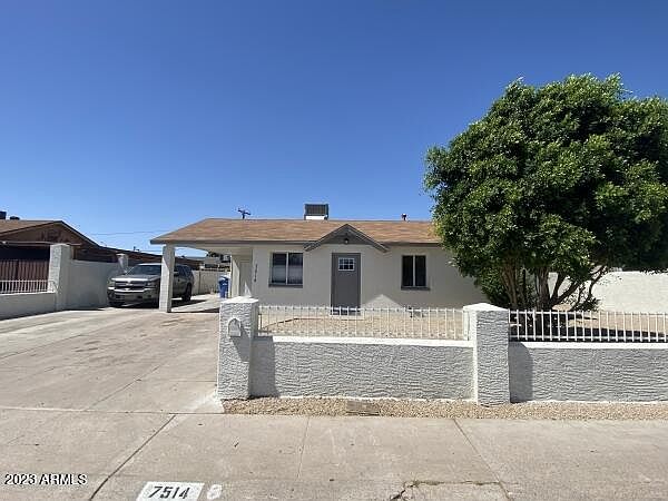 1st image of 7514 W CLARENDON Avenue