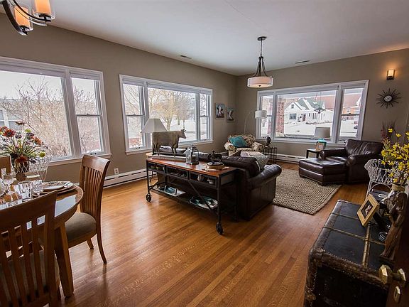 3rd image of 718 East Ave