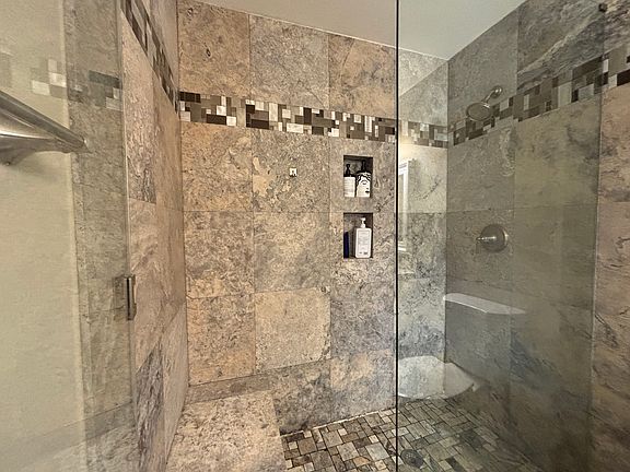 5th image of 9461 Timberleaf Dr