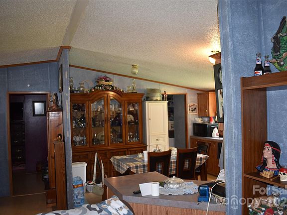 5th image of 236 Hidden Cove Dr