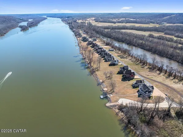 1162 Miracle Rd, Decaturville, TN 38329