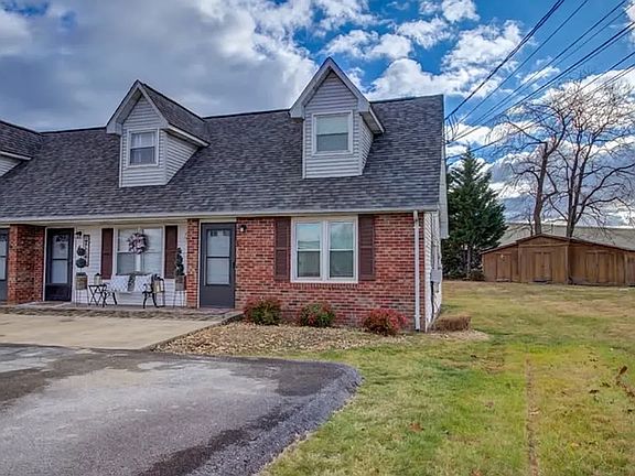 2nd image of 163 Lois Dr APT 5