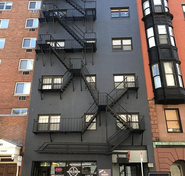 146 Bowdoin St #21 — Photo 1