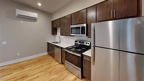 Floor plan 20 E 15th St 303