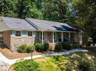 1312 Round Hill Rd, Vestavia Hills, AL 35216