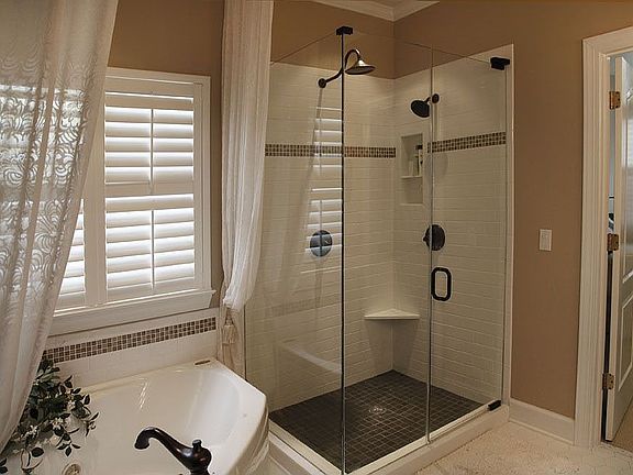 Frameless Shower