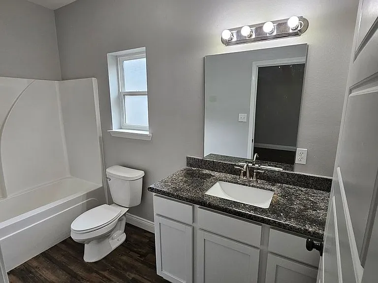 207 Lacey Eden Ln — Photo 34