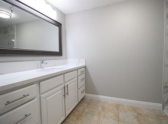 5th image of 620 State St Unit 321