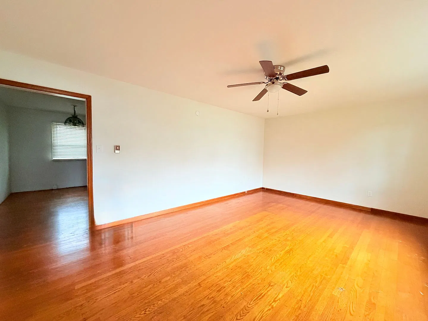 3 Bed 1 bath on unfinished basement! — Photo 3