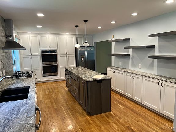 5th image of 3333 Meadow Green Ct