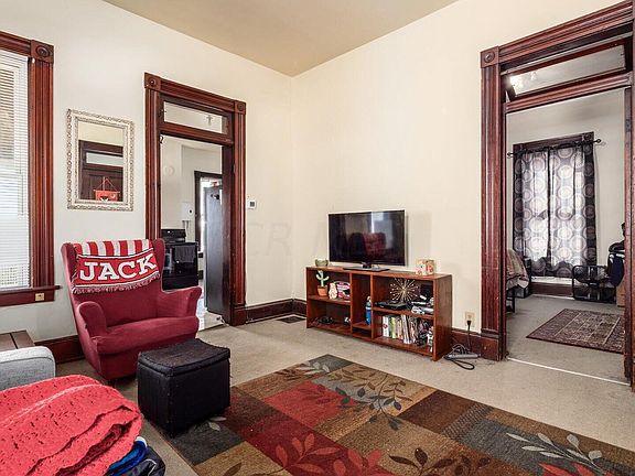 2nd image of 294 Clay St