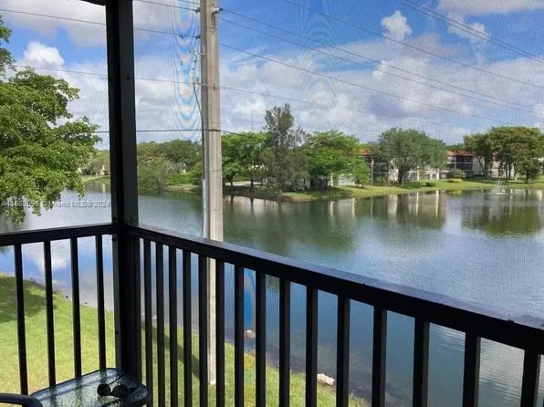 8971 S Hollybrook Blvd APT 310, Hollywood, FL 33025
