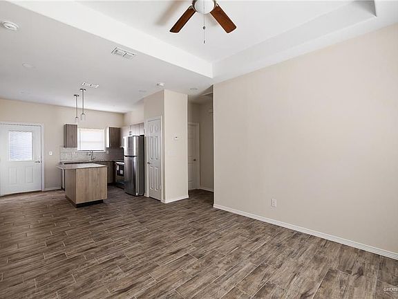 4th image of 5004 N Hiawatha Dr #3