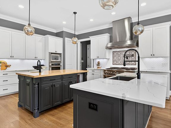 4th image of 3513 Eilla Bluffs Ct