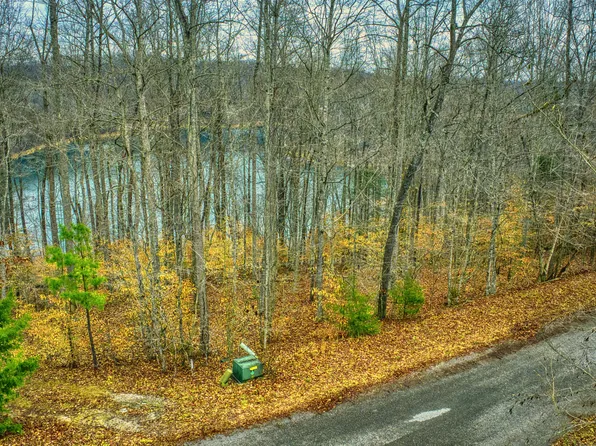Stoney Rock Ln, Jacksboro, TN 37757