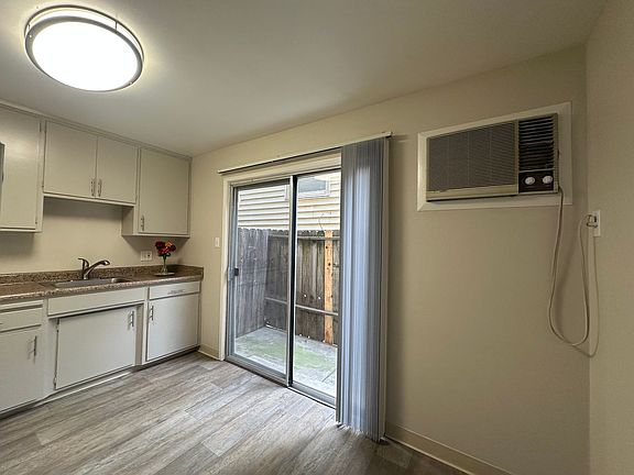 2nd image of 1818 H St APT 6
