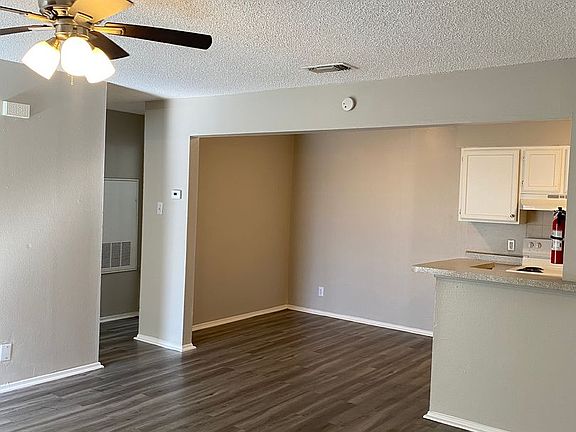 3rd image of 3518 Grant Ave APT 121