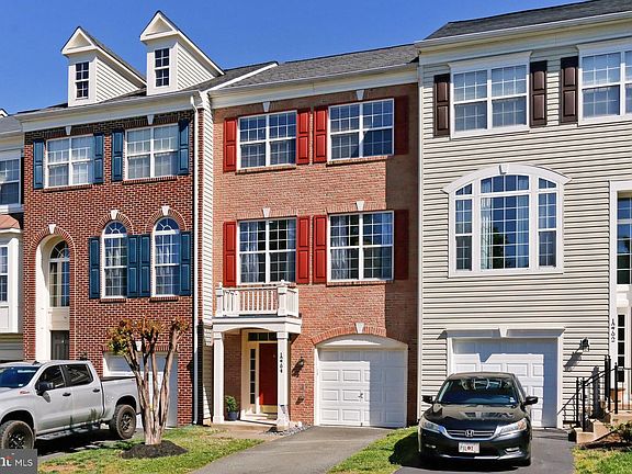 3rd image of 12794 Playfair Ln