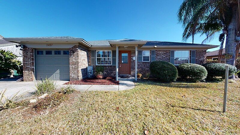 1st image of 2457 Seabury Pl N