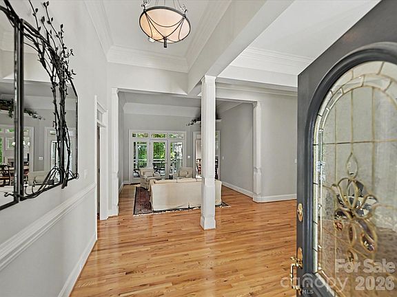 3rd image of 15001 Majestic Oak Dr
