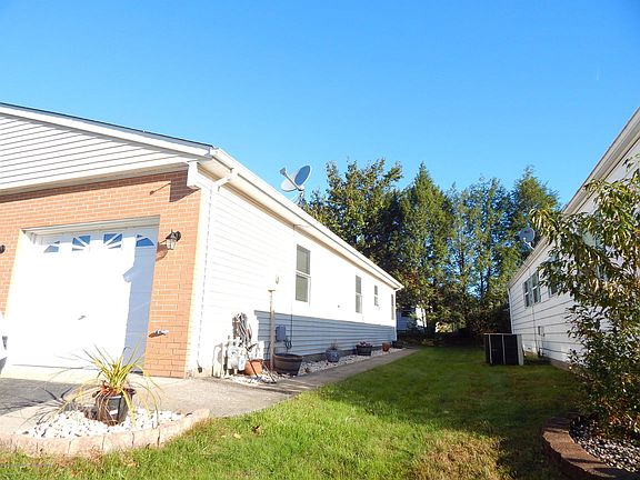 5th image of 86 Freeport Blvd