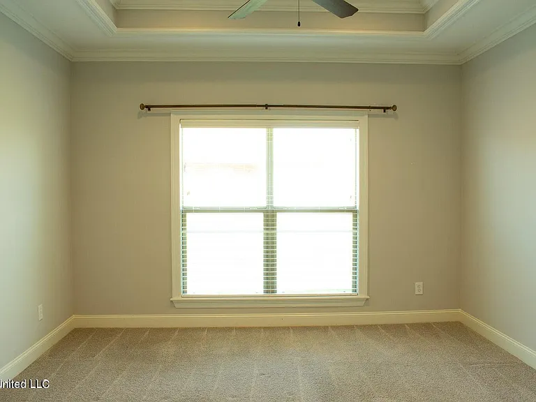 216 Buttonwood Ln — Photo 11