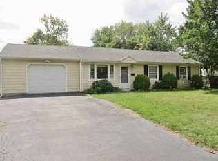 4 Vincent Pl, Bridgewater, NJ 08807