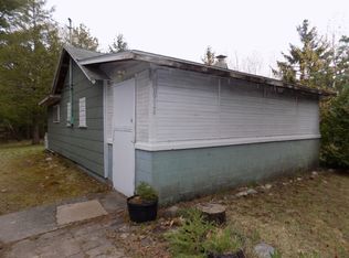 10444 Wheeling Rd, Carp Lake, MI 49718