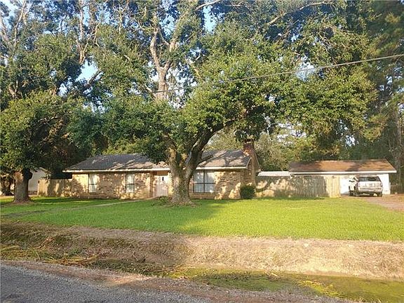 2nd image of 19584 Monnic Dr