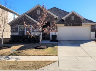 561 England St, Fate, TX 75189