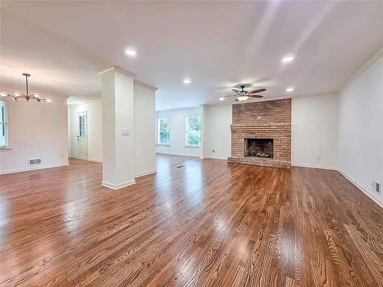 771 Mockingbird Ln — Photo 10