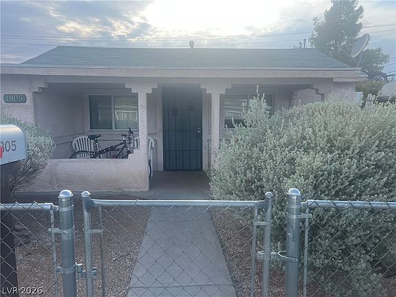 3rd image of 1805 Moser Dr