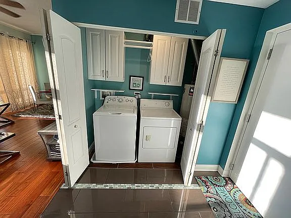 400 Village Cir #216 — Photo 8
