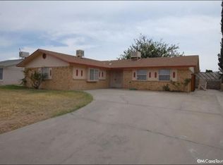 10712 Jack Fleck Dr, El Paso, TX 79935