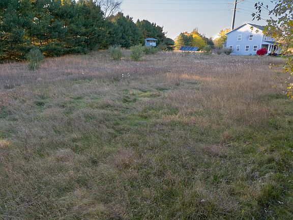 2nd image of 2748 Peachtree Ln #9