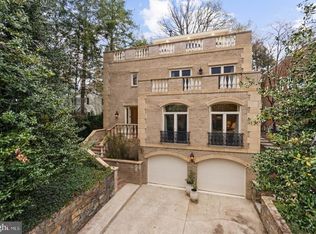 4613 Charleston Ter NW, Washington, DC 20007