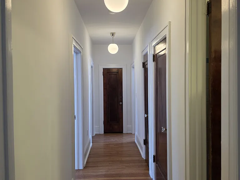 54 N Front St #A — Photo 15