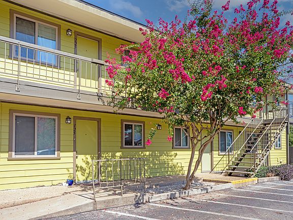 3rd image of 600 S 1st St #Wil-202