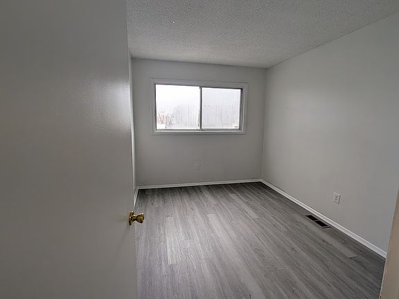5th image of 612 Adams St #7
