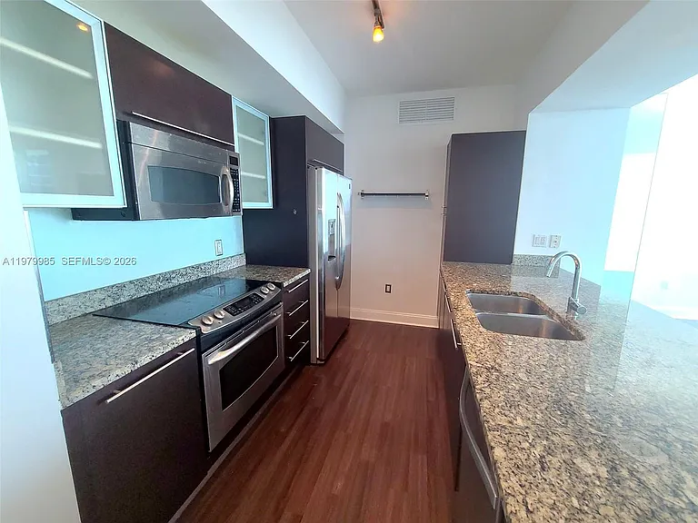 951 Brickell Ave #3710 — Photo 4