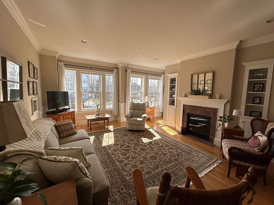 1st image of 28 Acadia Lane
