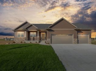 4214 Jakob Cir, Cedar Falls, IA 50613